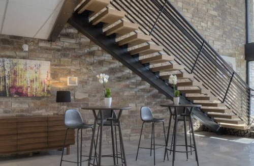 Jackson Apartment | Downtown Jackson Hole. Walk to Everything. Modern 3 Bedroom.