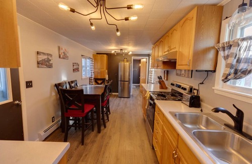 Lincoln House | Downtown Lincoln Basecamp!