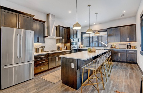 Winter Park House | Downtown WP River Front Villa 110 I Rooftop Lounge & Hot Tub I Great Views I Discounted Attractions