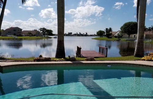 SilverLakes House | Dream Vacation House In Pembroke Pines with heated pool