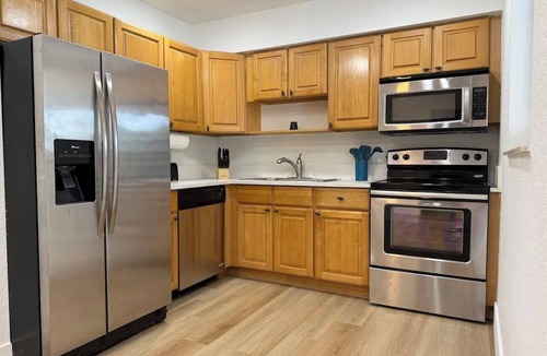 Eastview Manor House | Drops of Jupiter - Pool Home Sleeps 16