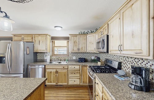 Rapid City House | Dual unit home with close proximity to all your favorite Black Hills attractions