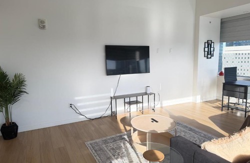Downtown Edmonton Apartment | dynasty living