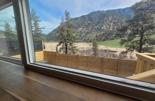 Okanagan-Similkameen House | Eagles Nest Retreat. Hot Tub + Sauna + Cold Plunge + Nature Views