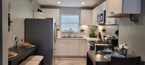 Riviera Beach Apartment | East by the Beaches #2