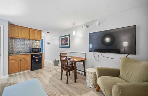 North Conway Condo | Eastern Inn Peaked Mountain Escape