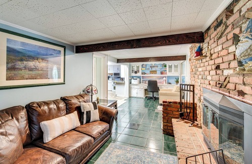 Oakwood Village Cottage | Easy Cleveland Access! Quiet Suburb Stay w/Yard