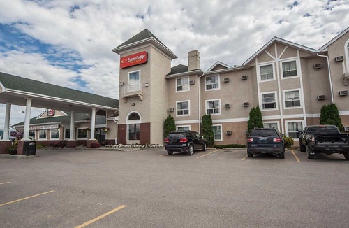 Hinton Hotel | Econolodge Inn and Suites