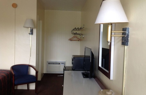 Okeechobee Hotel | Economy Inn