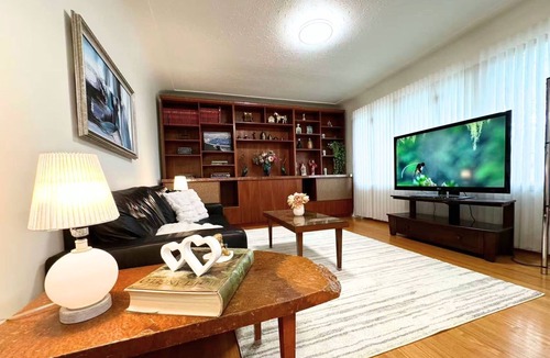 Northeast Edmonton House | Edmonton Cozy 3 bedroom Bungalow near EXPO/Train