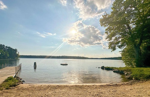 Wolfeboro Apartment | Efficiency 7-Piping Rock Resort