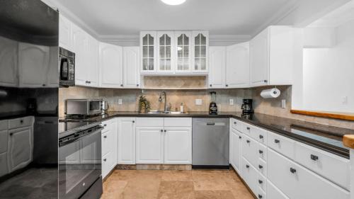 Southside Villa | El Cid Hideaway Minutes to Downtown & Ocean