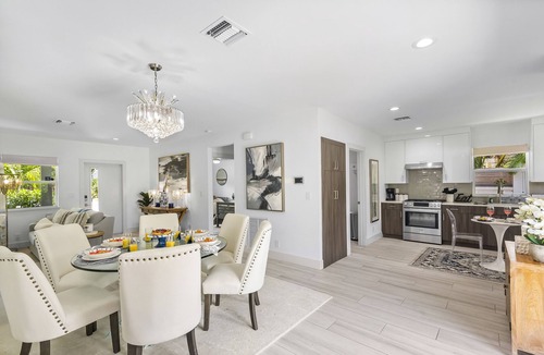 Old Northwood House | Elegant 3BR home with pool near downtown