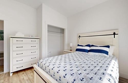 Boothbay Harbor House | Elegant Oceanfront Condo with Stunning Harbor Views & Spectacular Sunsets