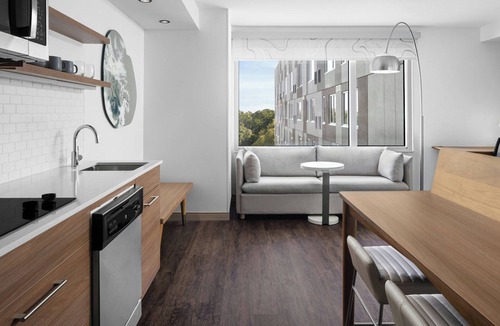 Downtown Calgary Hotel | Element by Marriott Calgary Downtown