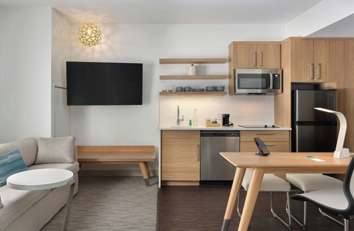 Lenox Hotel | Element by Marriott Lenox Berkshires