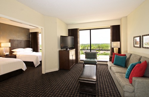 Palm Beach Gardens Hotel | Embassy Suites by Hilton Palm Beach Gardens PGA Boulevard