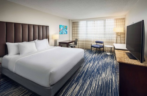 West Palm Beach Hotel | Embassy Suites by Hilton West Palm Beach Central