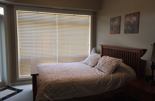 Central Okanagan Condo | Emerald Beach Villas 3 BD Lakefront Condo & Boat Slip, Wood Lake, Lake Country