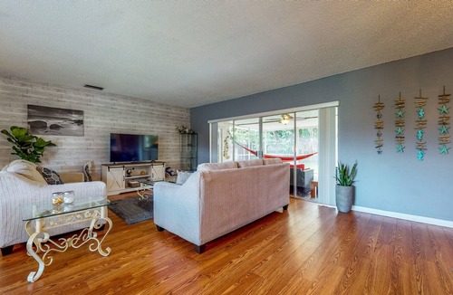 Survey Creek House | Enclosed Yard, Covered Porch, & Foosball - Dogs ok