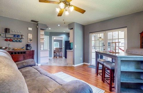 Survey Creek House | Enclosed Yard, Covered Porch, & Foosball - Dogs ok