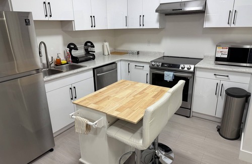 Saskatoon House | Enjoy “The Cozy villa 3.0” 2-bedroom building in fantastic Saskatoon with AC