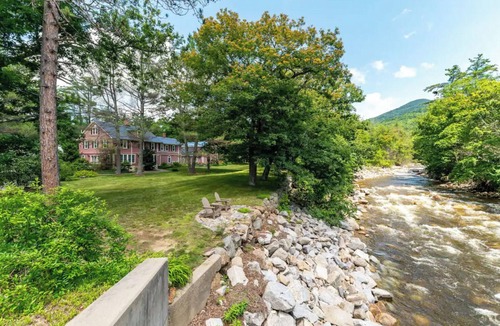 Intervale House | Entire Boutique Inn, Riverfront, 7 private suites