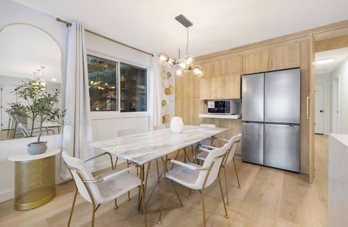 Southwest Edmonton House | *Entire Home*Luxury Wellness Spa*Modern Touch*