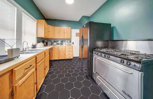 Garfield Heights House | Entire House, Bella the Stylish Home in Garfield Heights - Furnished