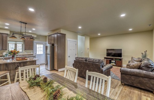 Rockerville Condo | 🌲 Escape to our modern rustic 2-bedroom condo nestled in the heart of the Black Hills !