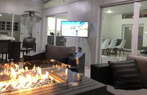 North Miami Beach House | Exceptional Remodeled Luxury House