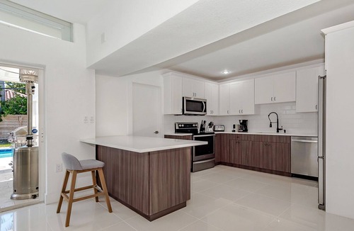North Miami Beach House | Exceptional Remodeled Luxury House