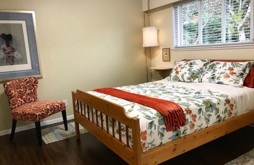 Salt Spring Island House | Exceptional Views of Gulf Islands, Active Pass and impresive Mount Baker Glacier