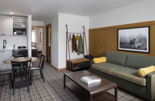 Jackson Hotel | Exciting Countryside Escapade! Near National Elk Refuge w/Parking & Pool!
