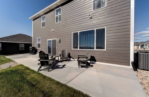 Rapid City House | Executive Stay for Work & Family