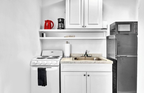 Downtown Hollywood Apartment | Executive Studio Suite @ Hollywood Beach Blvd