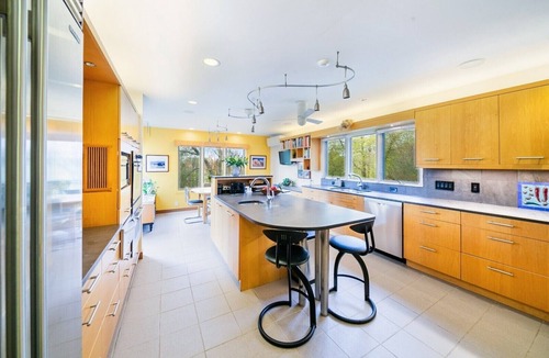 South Burlington House | Expansive 3-bedroom house in lovely Williston VT with pastoral views