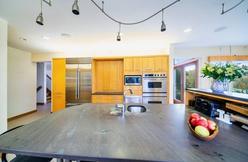 South Burlington House | Expansive 3-bedroom house in lovely Williston VT with pastoral views