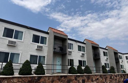 Estes Park Hotel | Expedition Lodge Estes Park at Rocky Mtn National Park