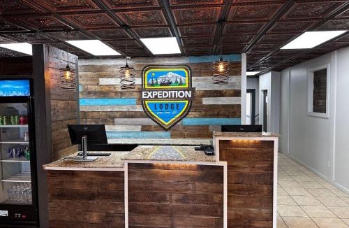 Estes Park Hotel | Expedition Lodge Estes Park at Rocky Mtn National Park