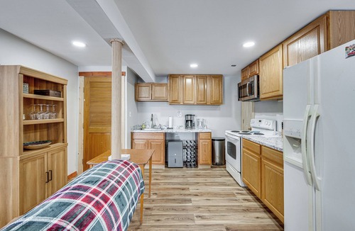 Norton Cottage | Explore the Northeast Kingdom! Home w/Deck