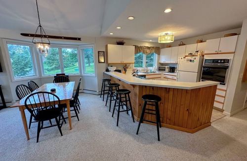 Carroll Condo | F14 Bretton Woods Condo along golf course, short walk from Omni Mount Washington Hotel!