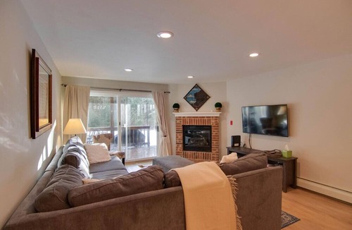 Lincoln Condo | F5001 - Professionally Managed by Loon Reservation Service