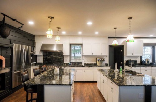 Franklin County House | Fabulous 5-bedroom House on Lake Champlain- Sunsets Included!