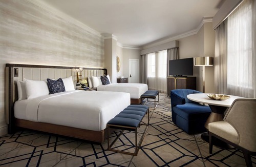 Downtown Edmonton Hotel | Fairmont Hotel Macdonald