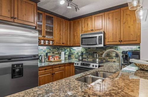 Canmore Condo | Falcon`s Nest, Nest in the Rockies