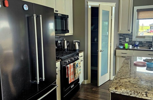 Elbow Cabin | Family friendly cabin at Lake Diefenbaker