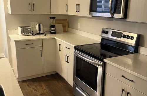 Saskatoon House | Family Friendly 3 bedroom Home Away from Home
