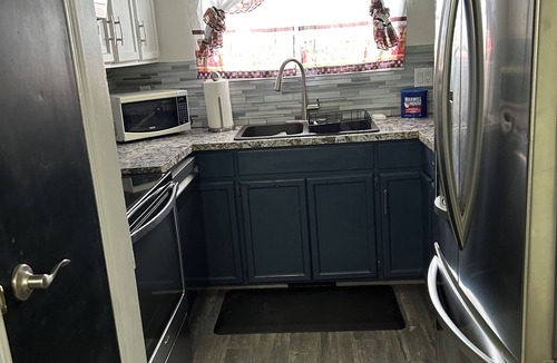 Hinton Apartment | Family Friendly 3BR Hinton Retreat : Gateway to Jasper National Park