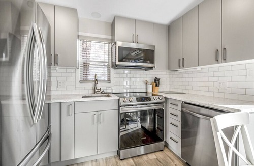 Central Okanagan Apartment | Family-friendly Cottage with Amazing Views #2